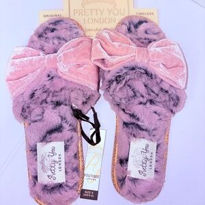 NWT Pretty You London Slippers S